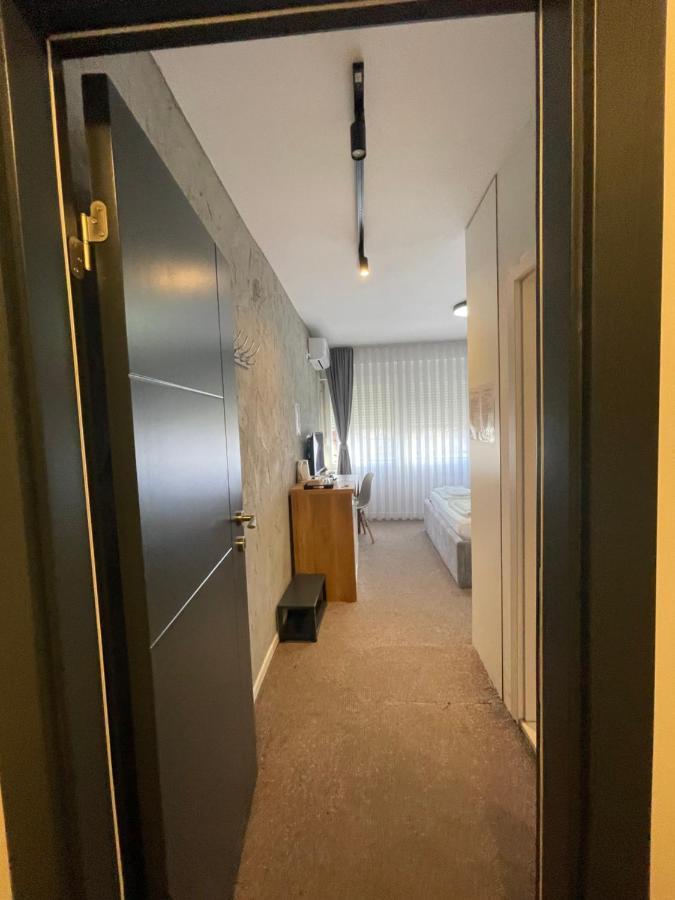 New Prishtina Luxury Rooms Pristina Exterior foto